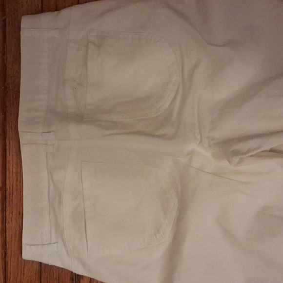 Draper James Cream Straight Leg Jeans NWOT - Picture 3 of 3